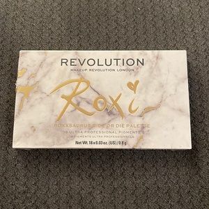 New Revolution Makeup Die Palette Eyeshadow C19
